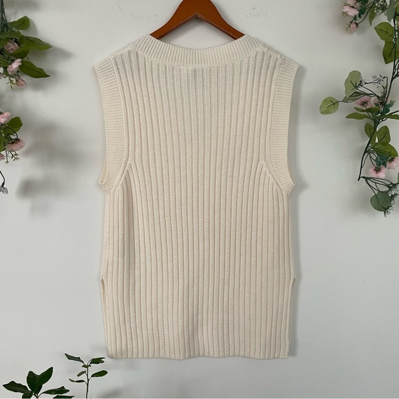 🤍H&M🤍 Oversized Sweater Vest - Picture 7 of 8